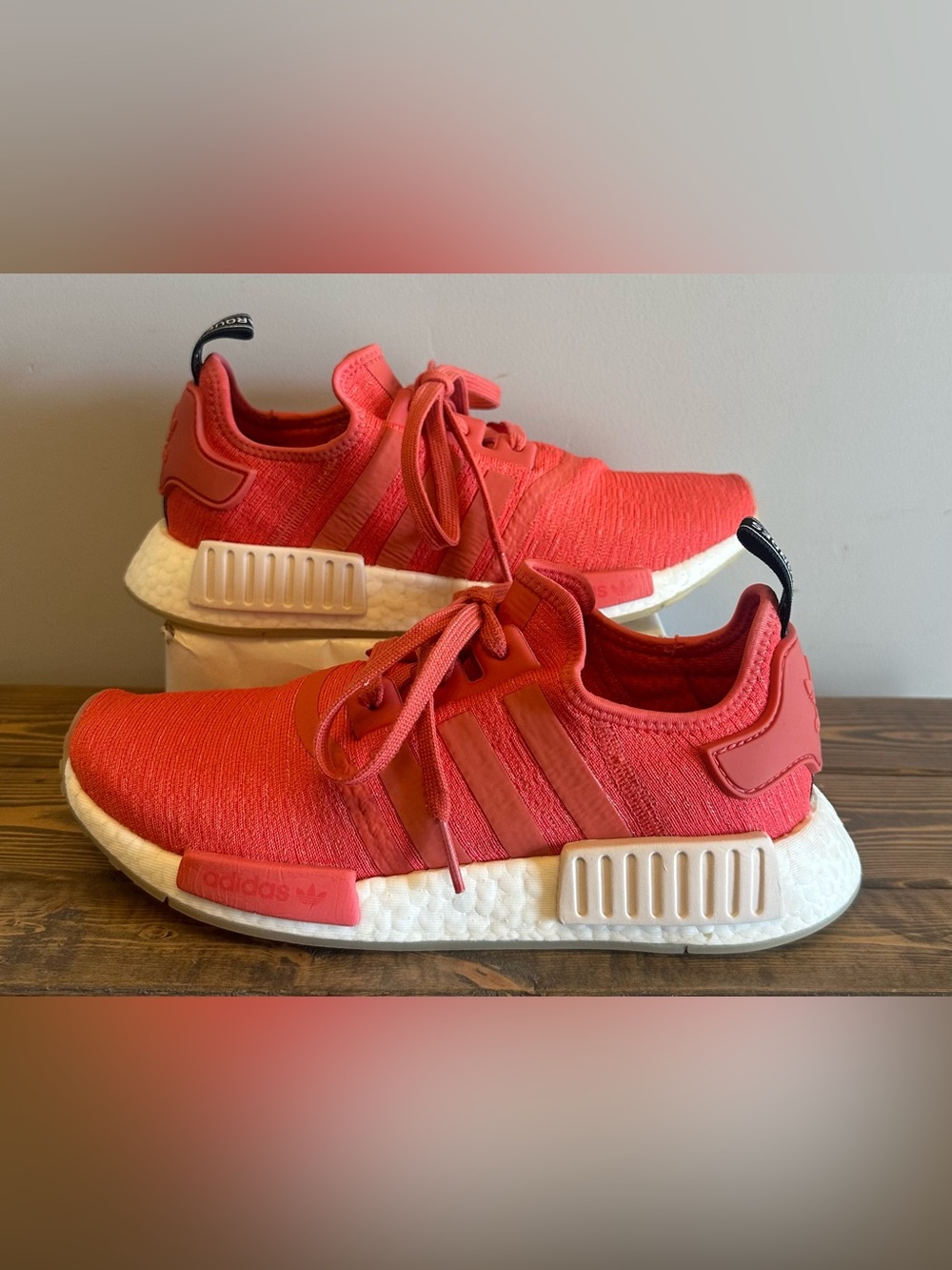Adidas NMD R1 Women's Size 8 Running Shoes Nomad Trace Scarlet Red Pink